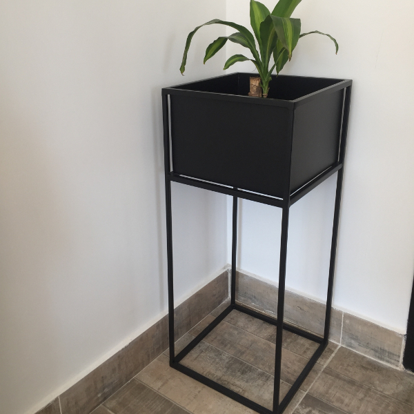 Producto - Porta macetas Wyatt