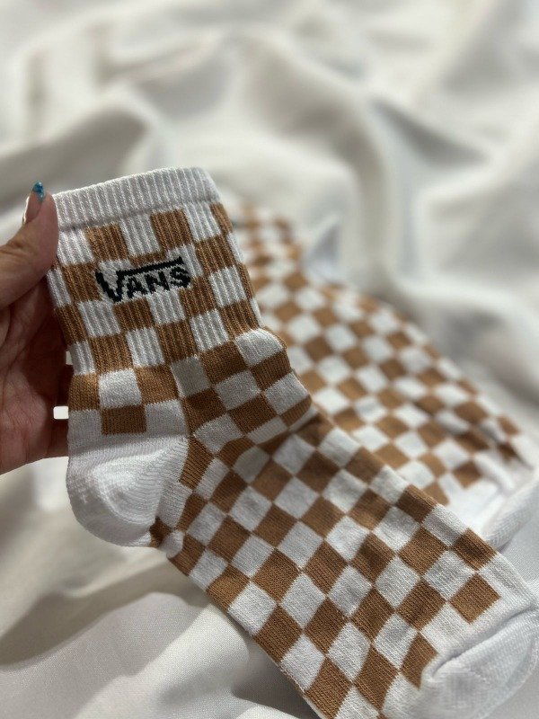 Producto - VANS CUADRILLE MARRON SOQ ALTO