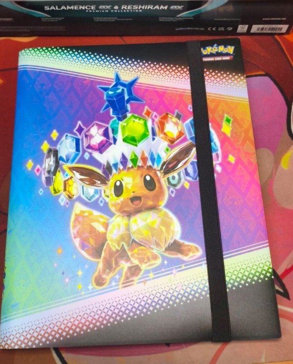 Producto - USADA Carpeta Eevee Pokemon Original (Detalles Exteriores) - 360 CARTAS - OUTLET