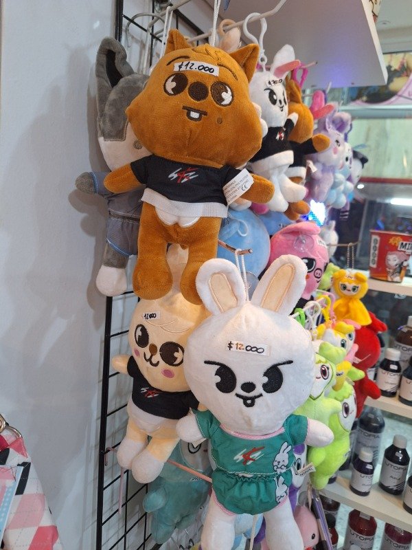 Producto - Peluche stray kids
