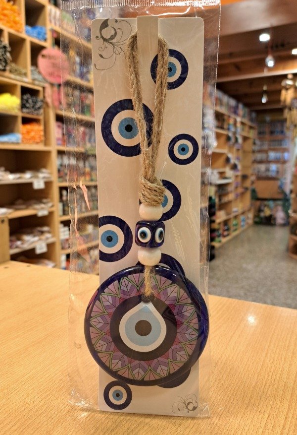 Producto - Colgante de vidrio Ojo Turco N 5 con hilo yute mediano 23 cm x 8 cm diametro