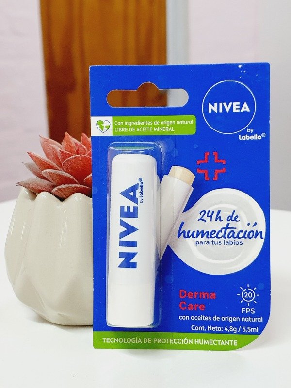 Producto - Nivea Derma Care fsp 20