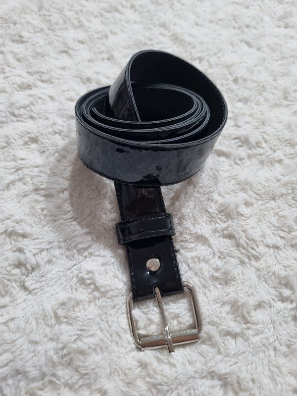 Producto - Cinto acharolado simple