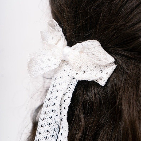 Producto - Moño de Comunión de puntilla