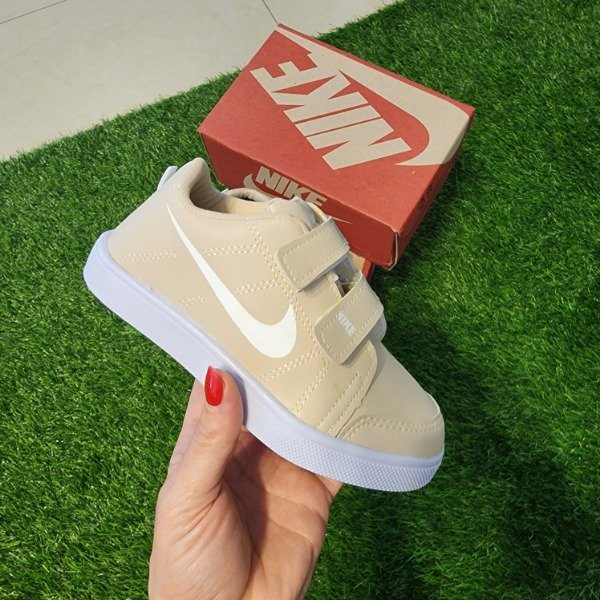 Producto - Zapatillas Nike abrojo NENE NATURAL