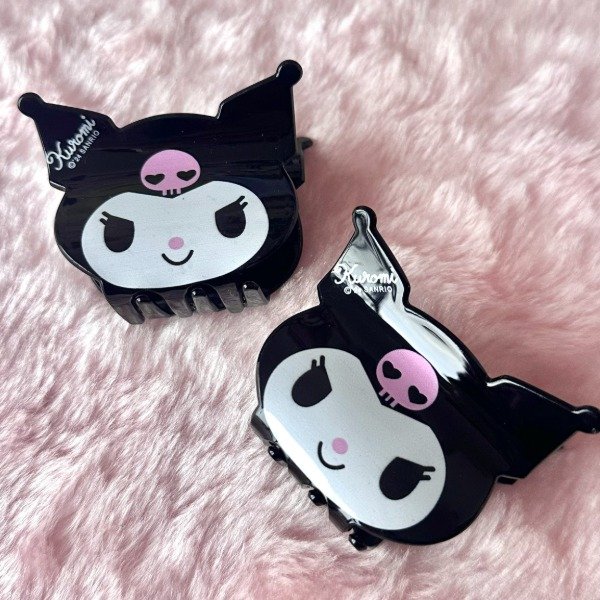 Producto - Broche Kuromi