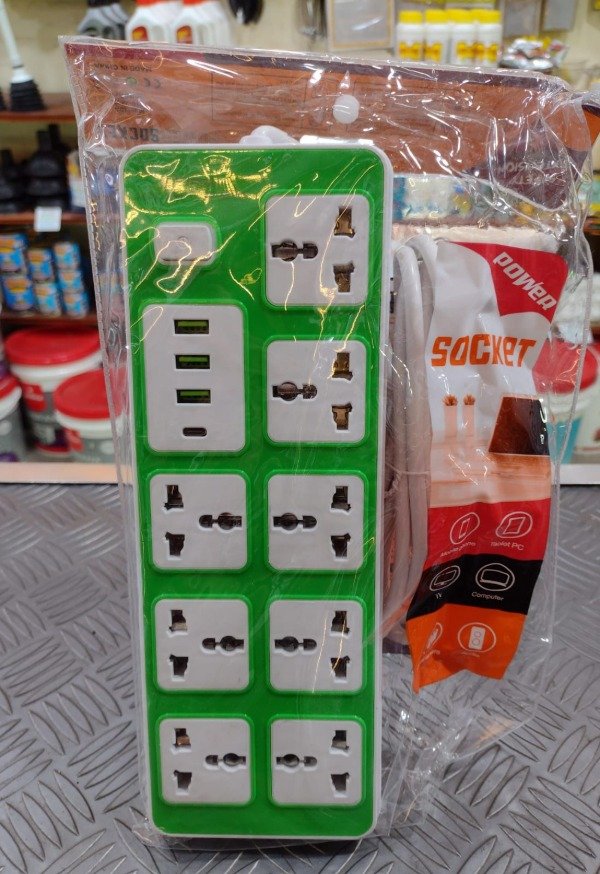 Producto - Zapatillo 8 tomas, 3 USB Y 1 TIPO C