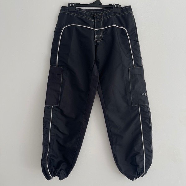 Producto - parachute black cargo pants