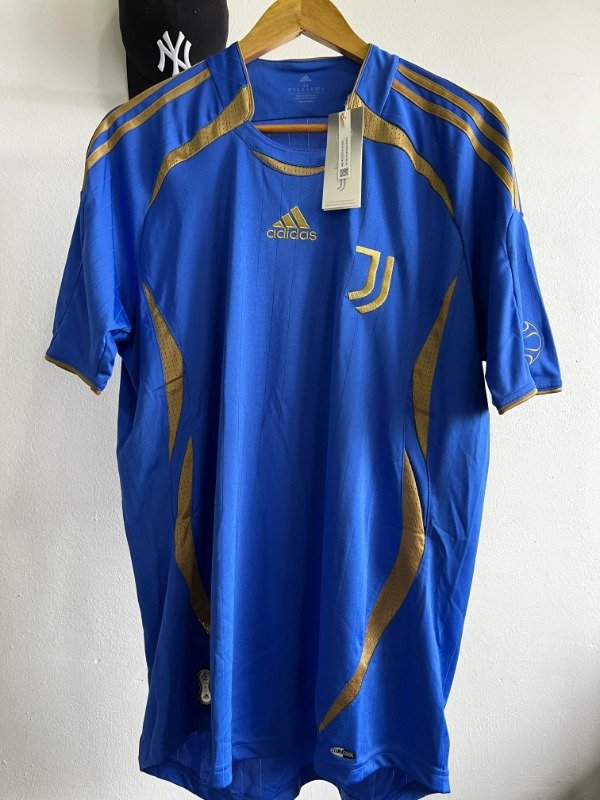 Producto - Remera Juventus Teamgeist