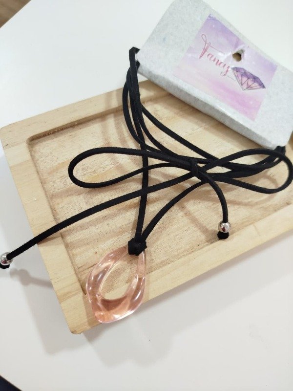 Producto - Choker lazo negro dije acrilico2