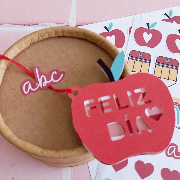 Producto - Tags manzana doble x 12 u