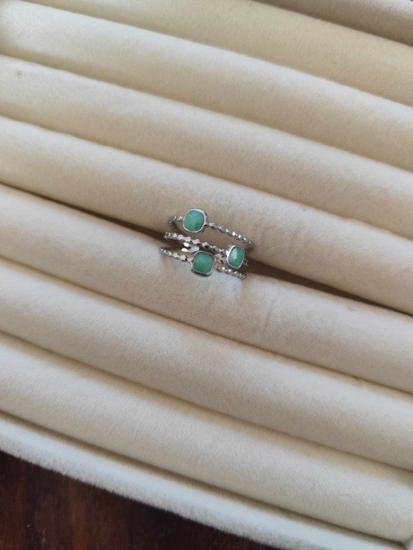 Producto - Anillo calado verde. Acero quirúrgico.