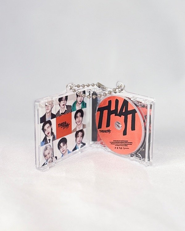 Producto - Llavero Mini CD THIS AND THAT Stray Kids con NFC - Stray Kids - 1