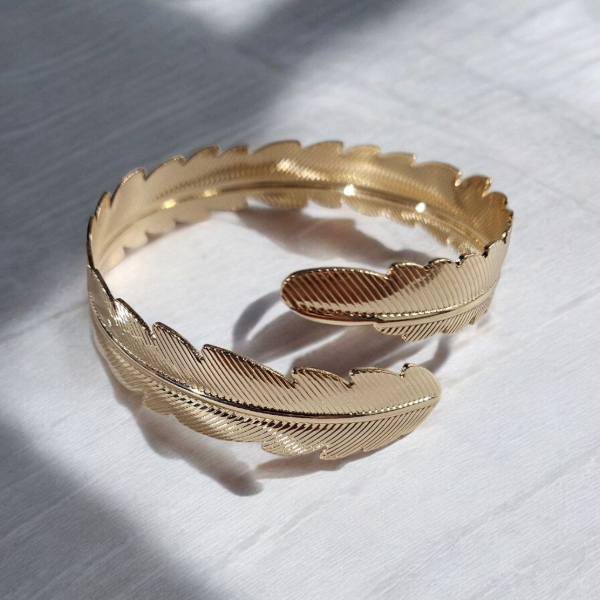 Producto - Brazalete dorado hoja