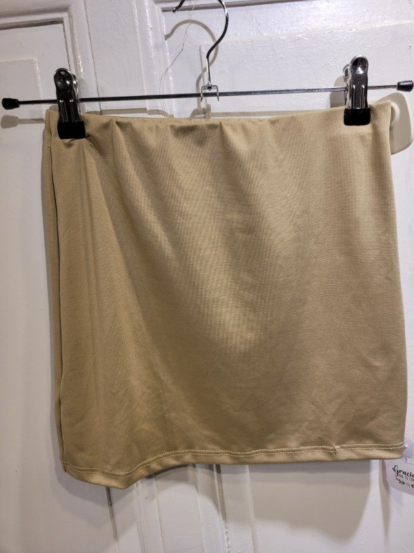 Producto - Falda beige lisa Nueva c/etiq Talle XS - PRECIO: 16X