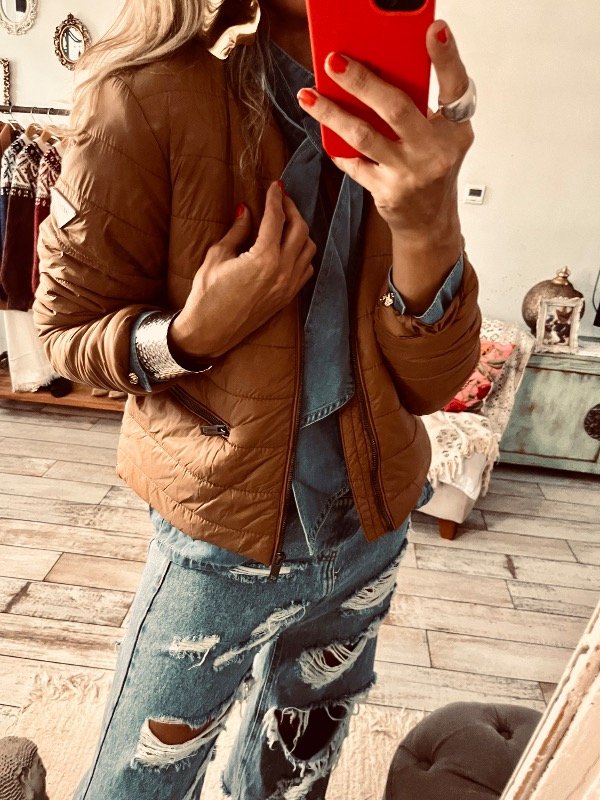 Producto - Campera Chesna camel