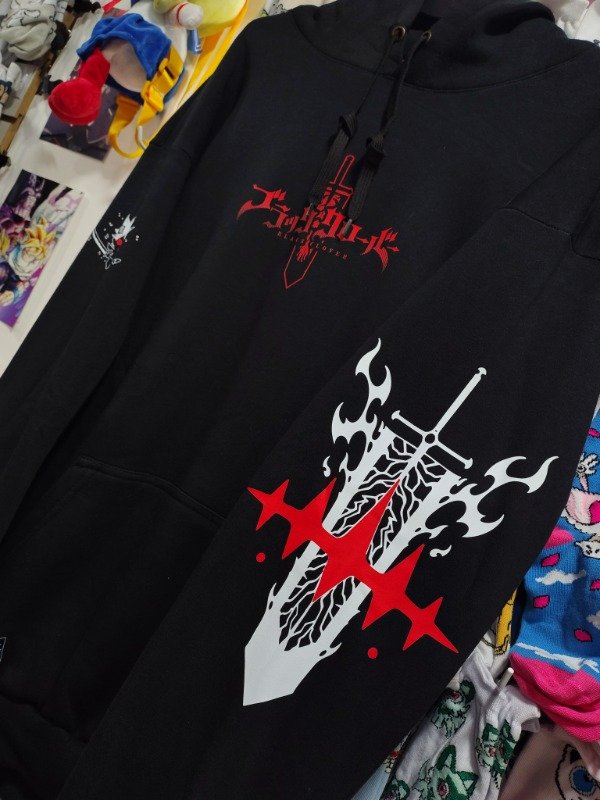 Producto - BUZO BLACK CLOVER - 1