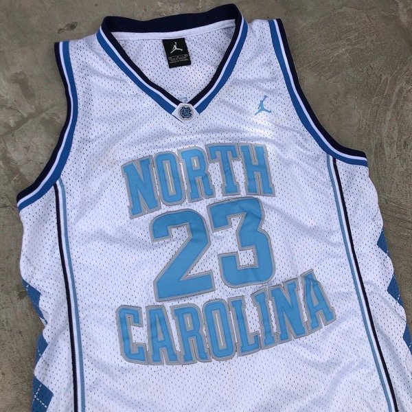 Producto - Jersey Jordan Carolina M