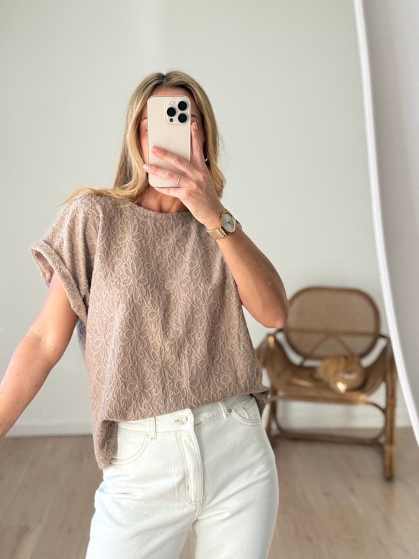 Producto - REMERA BRODERIE BOTAMANGA