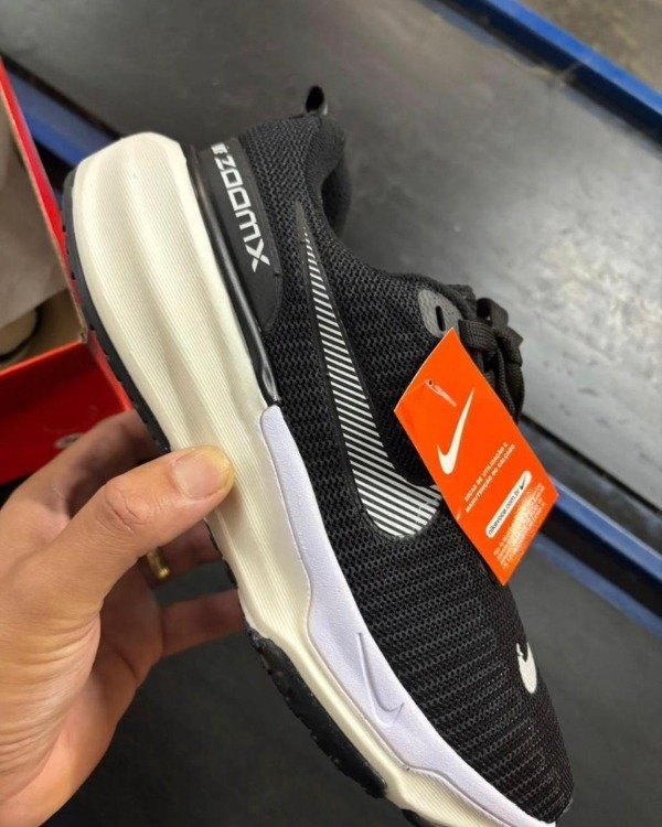 Producto - Nike Zoom Negras