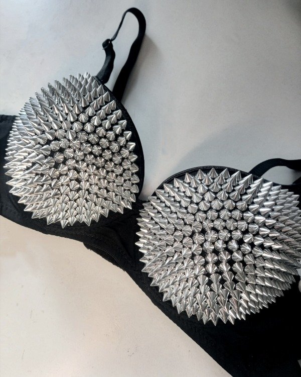 Producto - Corpiños con púas