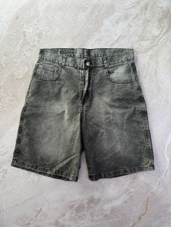 Producto - Bermuda Clasic Gris