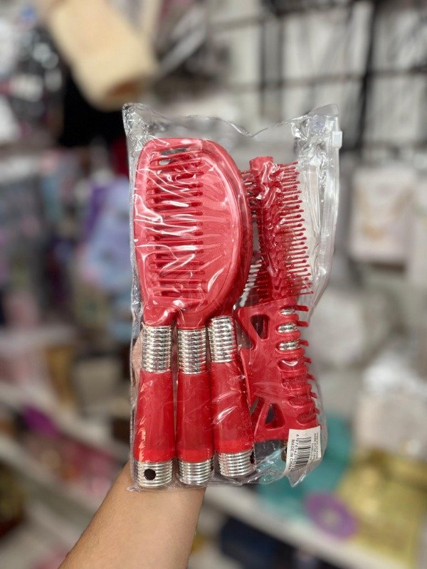 Producto - PACK DE PEINES X4 MAS HEBILLAS