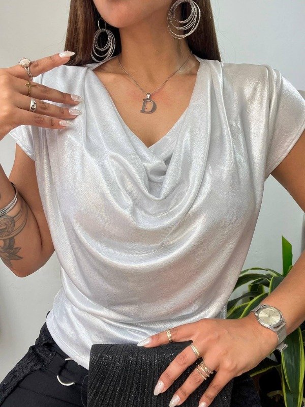 Producto - LINEA REINA Remera Foil Brillosa