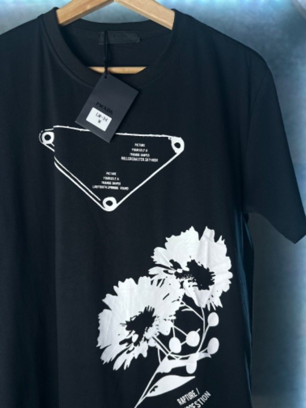 Producto - Remera Prada - 1