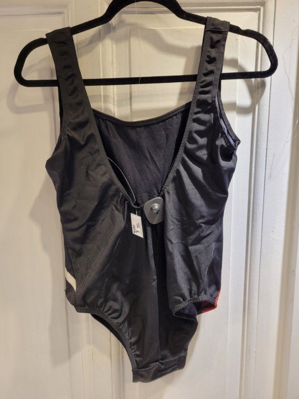 Producto - Traje de baño VK enteriza negra Talle L - PRECIO: 20X - 1