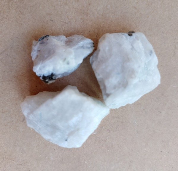 Producto - Piedra de la luna - Adularia (en bruto)