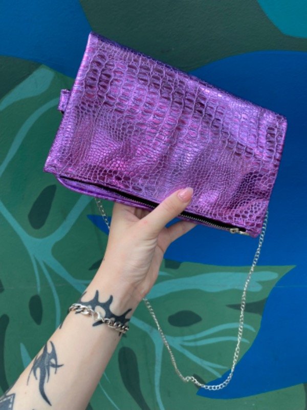 Producto - Cartera Sobre Violeta