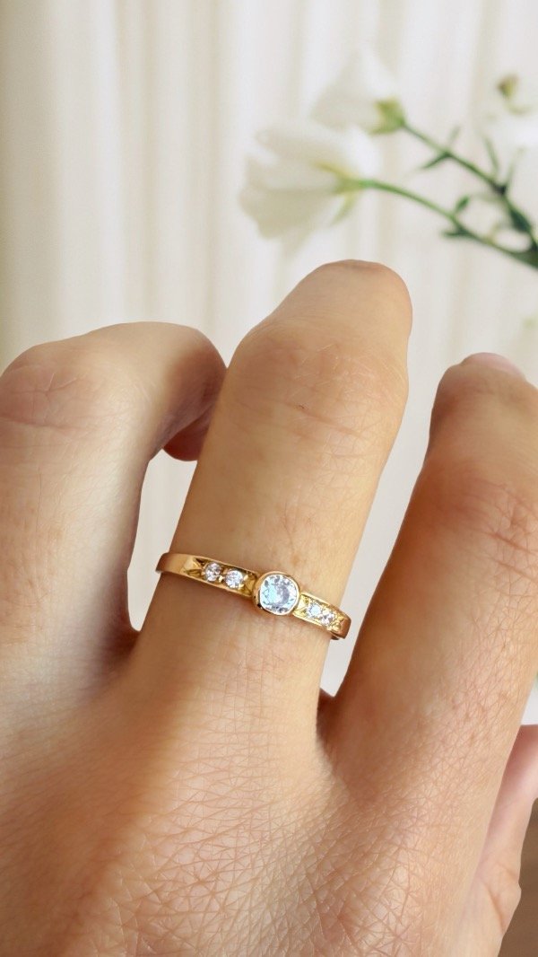 Producto - Anillo cintillo ORO 18K