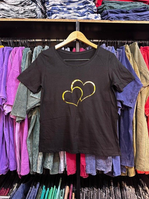 Remera con foil corazón