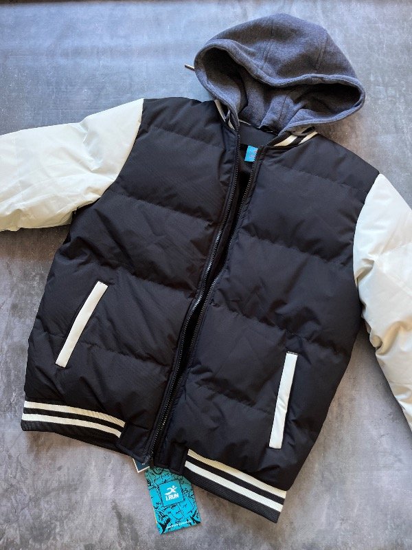 Producto - Campera uni capucha