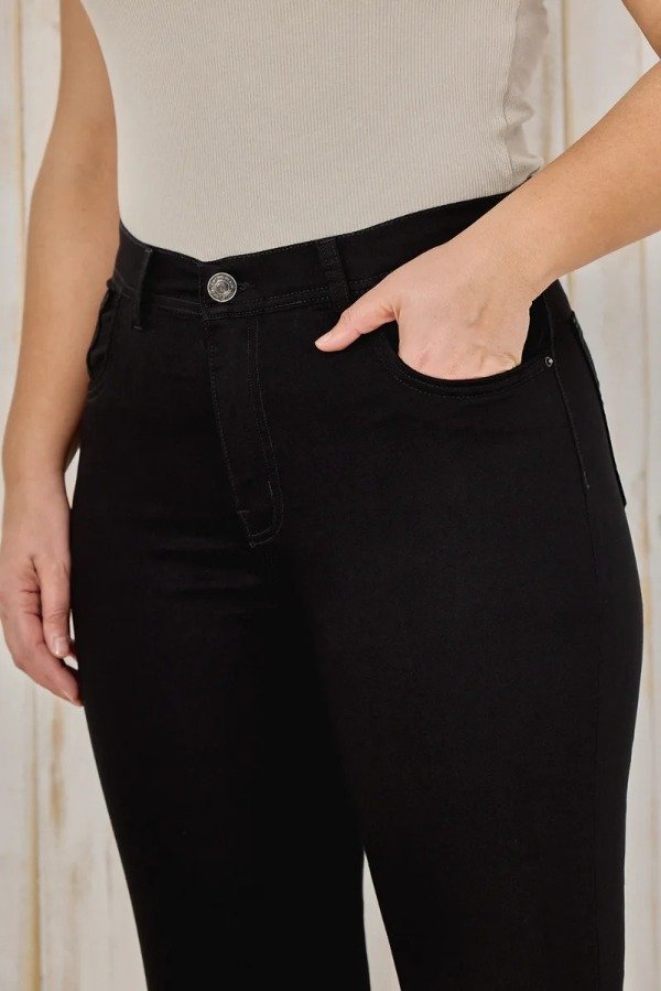 Producto - Jean Semioxford CENITHO crop negro 858  - elastizado - 4