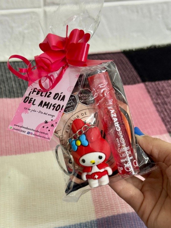 Producto - Gloss+Llavero+alfajor