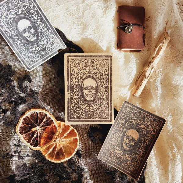 Producto - NAIPE CALAVERA
