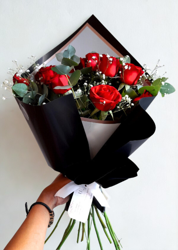 Producto - Ramo de 12 rosas combinadas