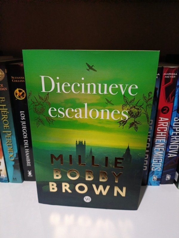 Producto - Diecinueve escalones - Millie Bobby Brown