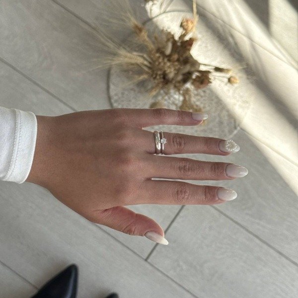 Producto - Anillo cintillo cubics en punta - 0