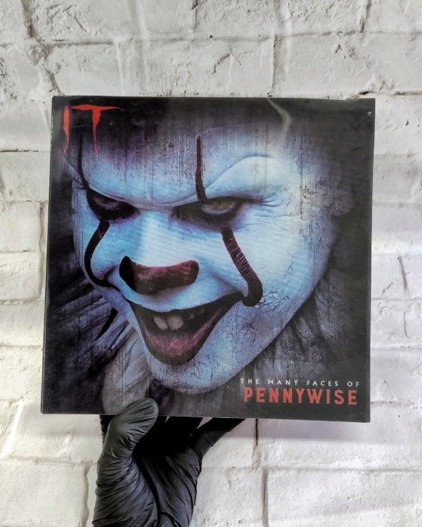 Producto - IT, the many y faces clown Pennywise