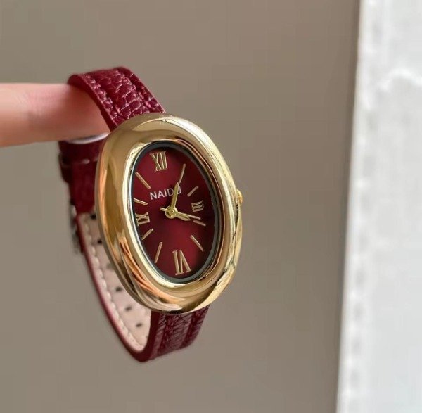 Producto - Minimalist Oval Watch Red Wine (Bordo)