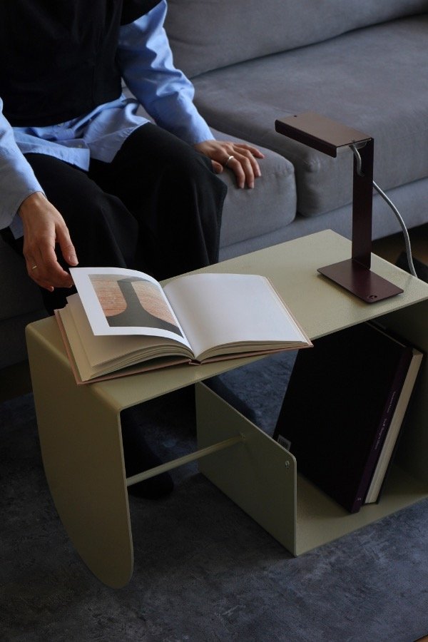 Producto - Mesa auxiliar/de luz G - 3 posiciones, chapa plegada - Color: Beige claro - 4