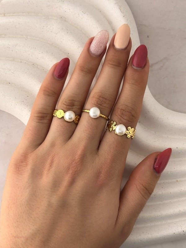 Producto - ANILLO DORADO REGULABLE PERLA 7015