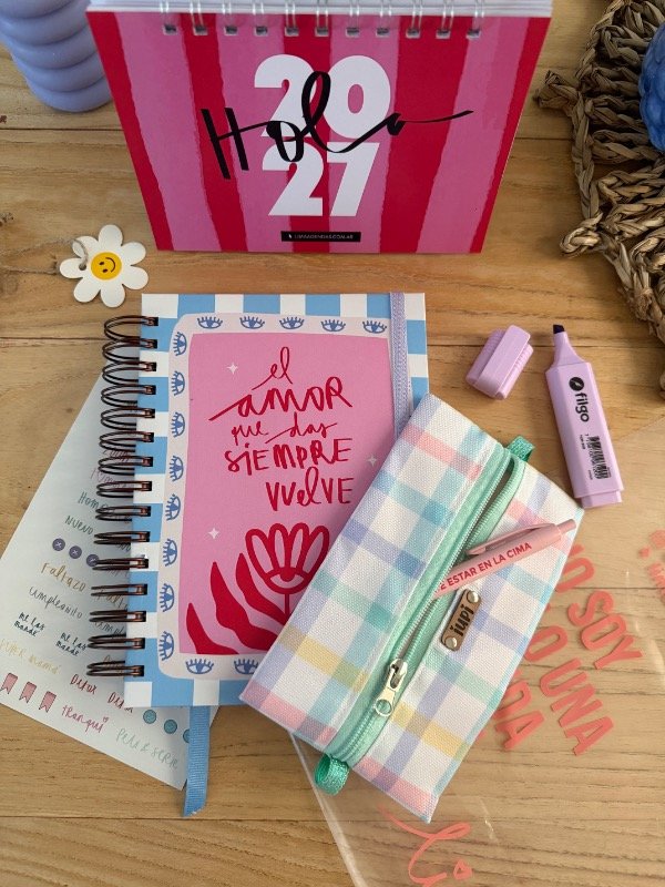 Producto - Box Siempre vuelve con cartuchera
