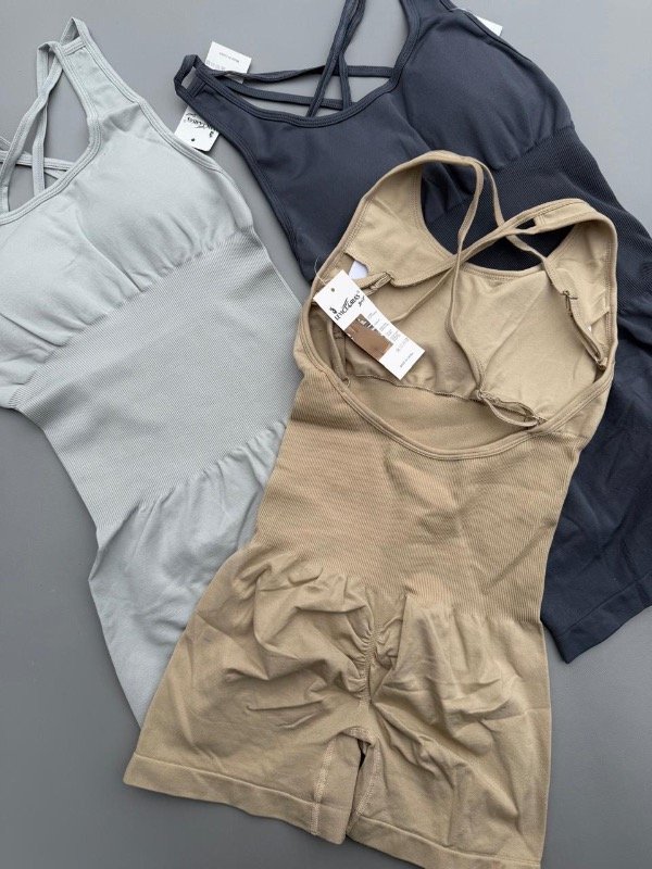 Producto - Catsuit corto -Art103