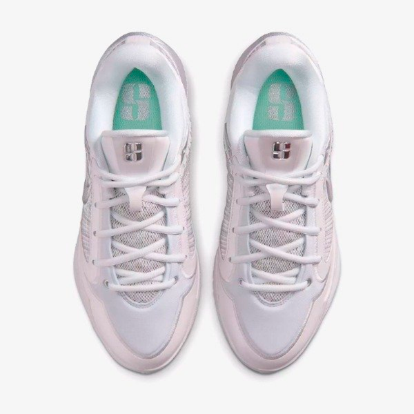 Producto - NIKE SABRINA 4 "LIGHT BONE" - 3