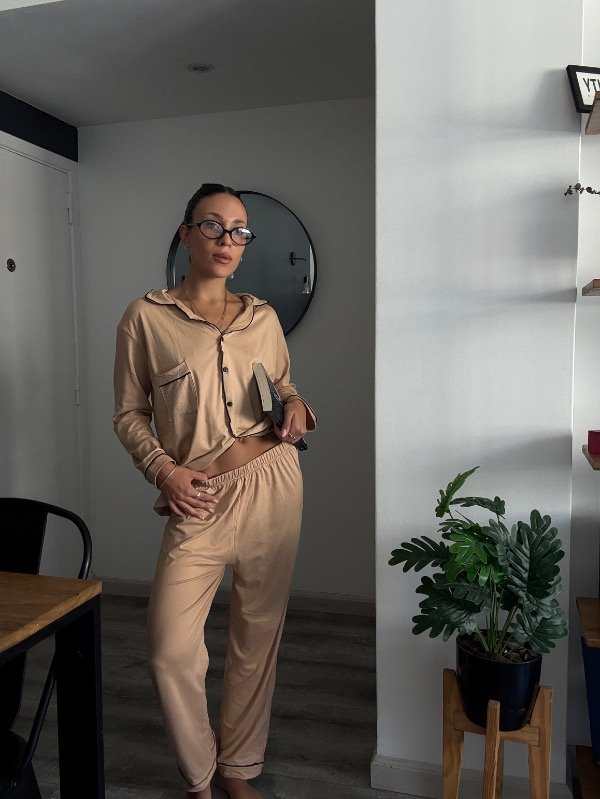 Producto - PIJAMA CAMISERO ARENA / PRE-SAVE