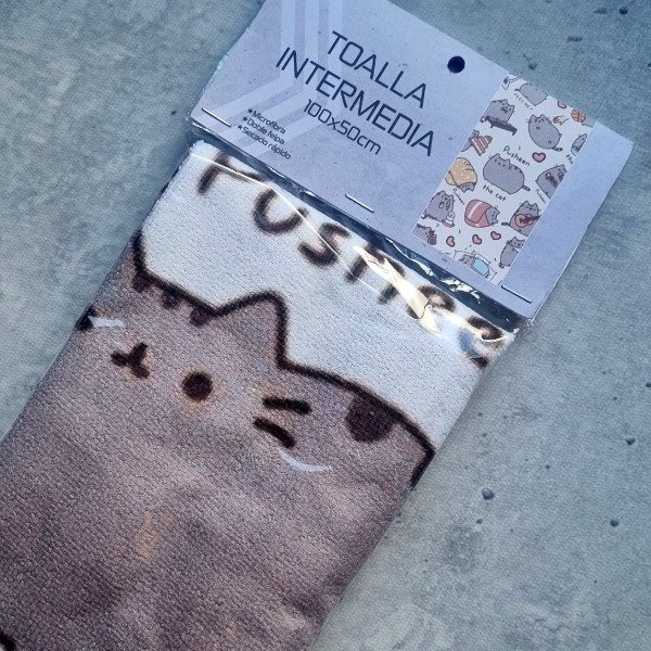 Producto - Toalla de baño Pusheen
